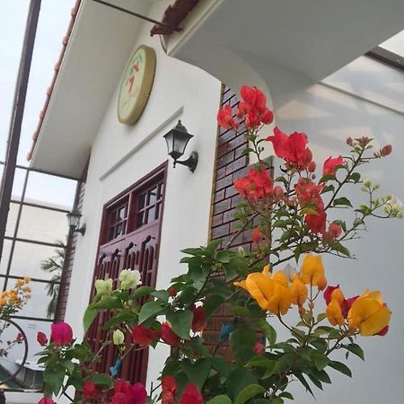 Seven Homestay Хуе Екстериор снимка